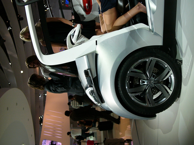 Illustration for article titled Peugeot BB1 Concept: Live Photos